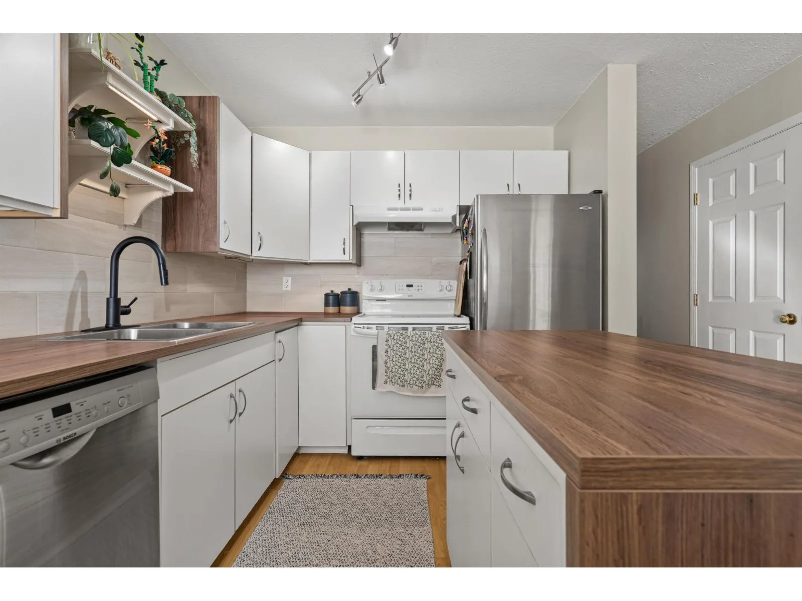 17 9206 CORBOULD STREET|Chilliwack Proper West
