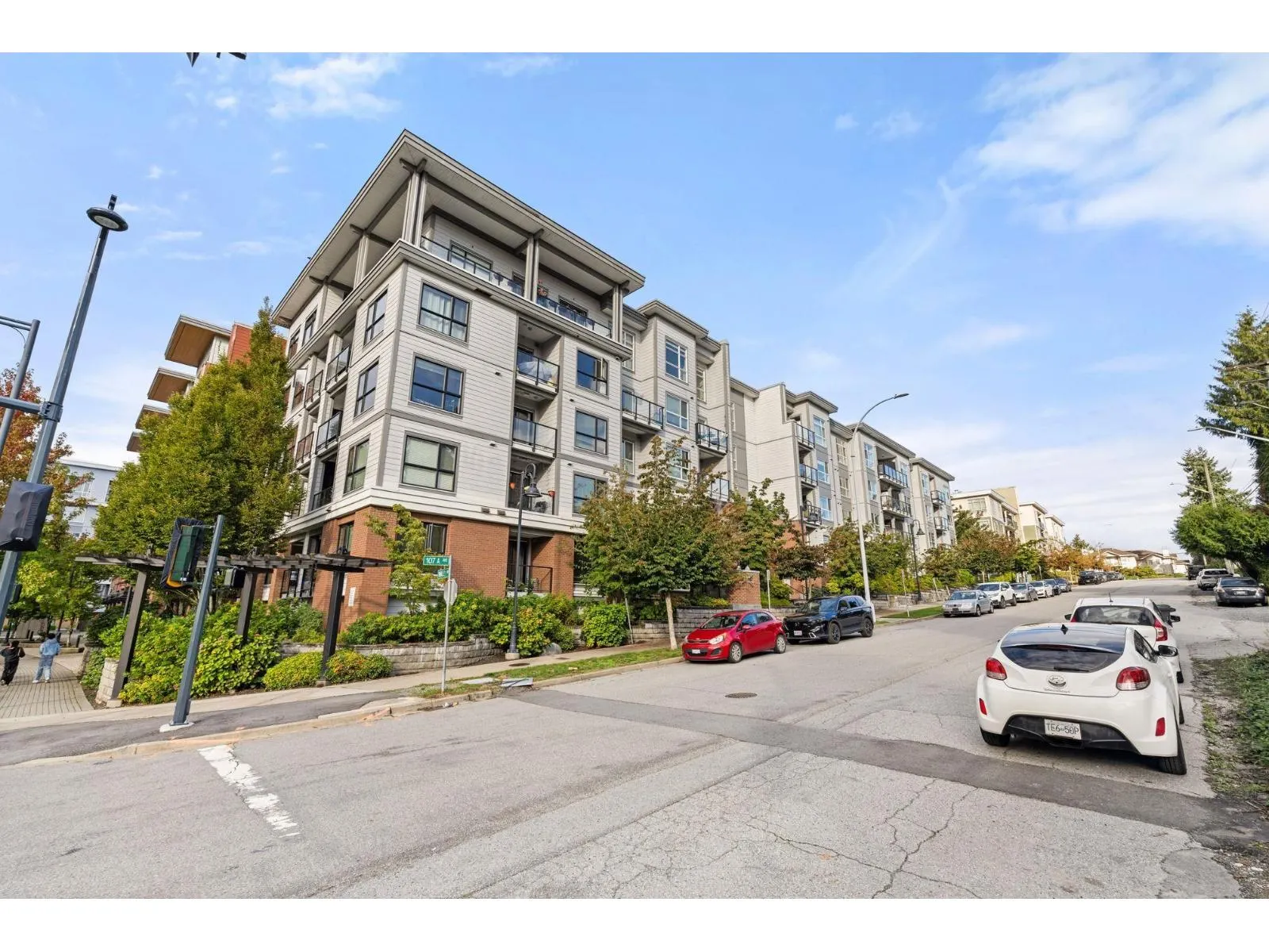 524 13733 107A AVENUE