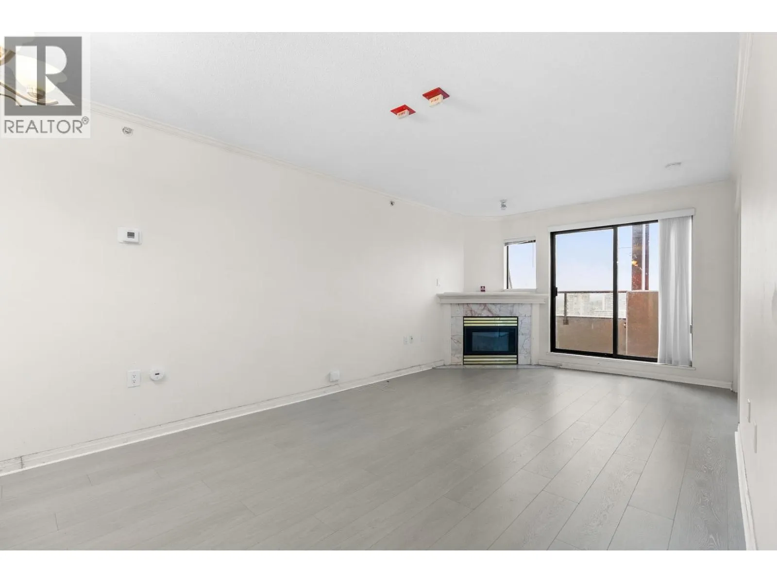 1605 6611 COONEY ROAD