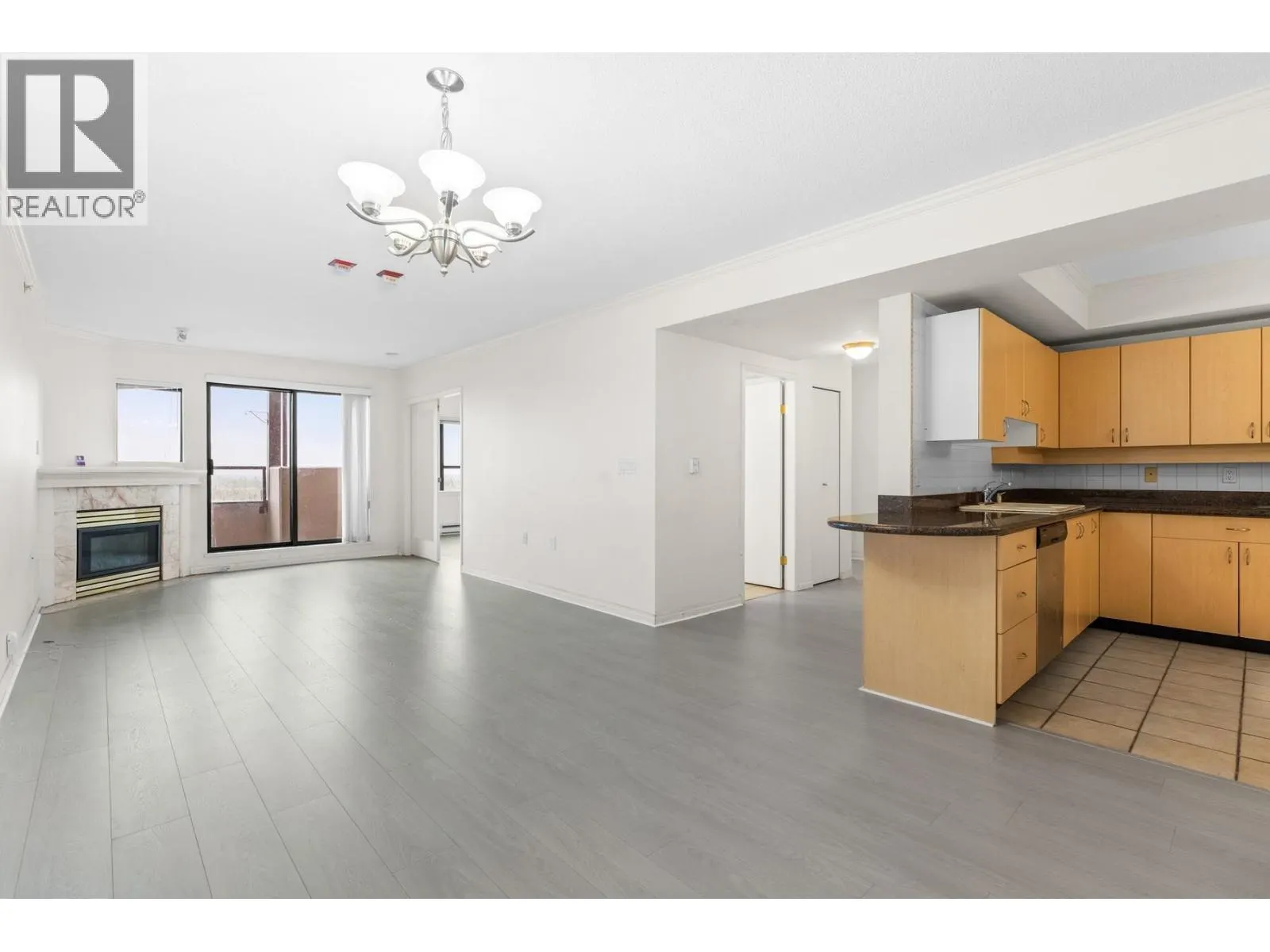 1605 6611 COONEY ROAD