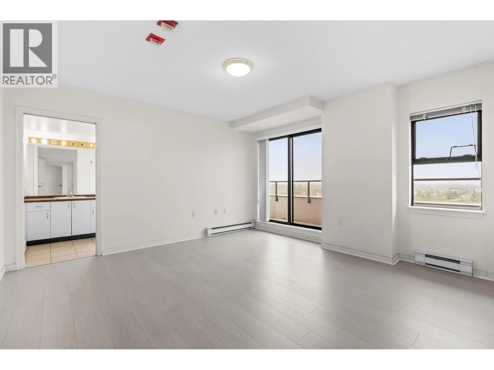 1605 6611 COONEY ROAD