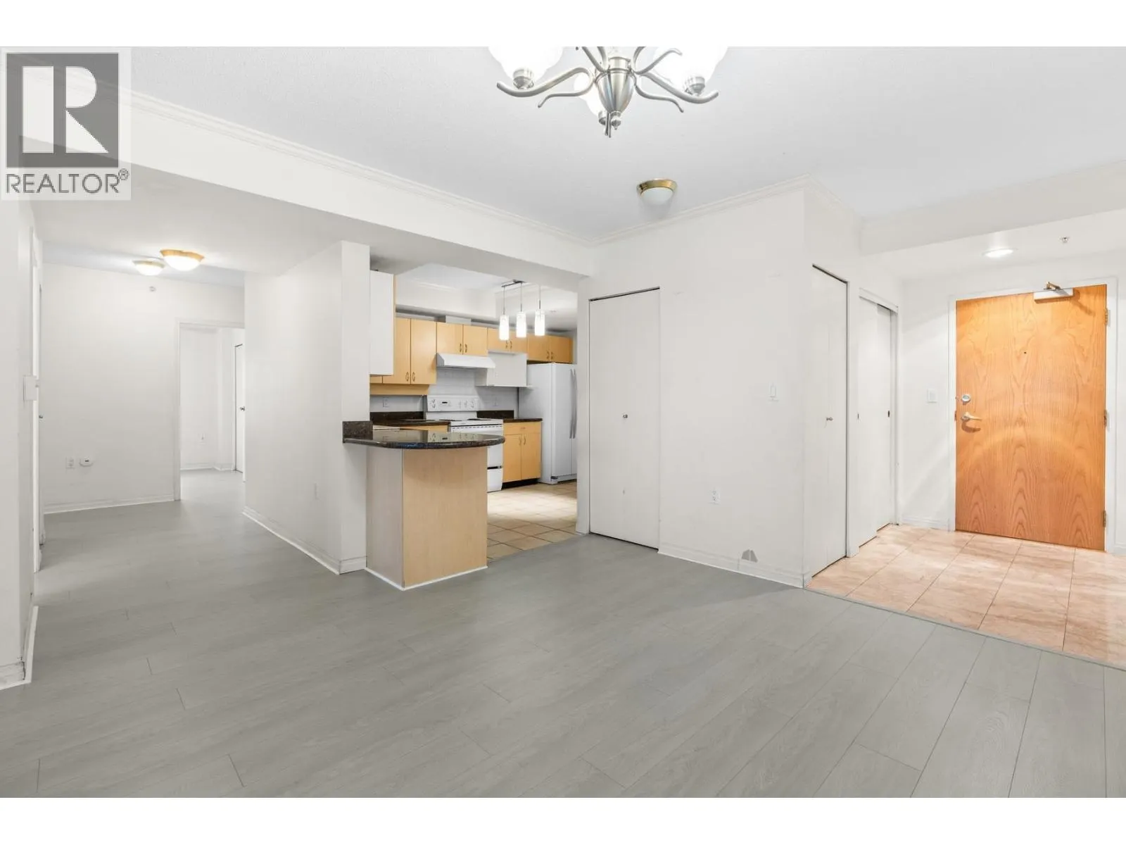 1605 6611 COONEY ROAD