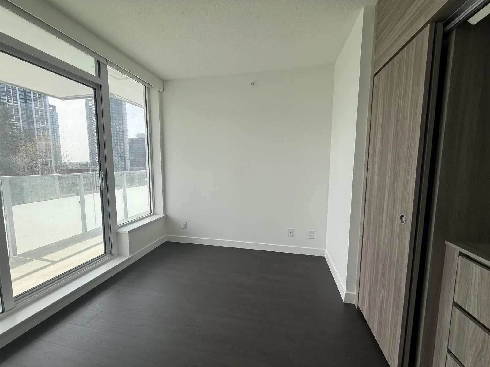 807 13768 100 AVENUE