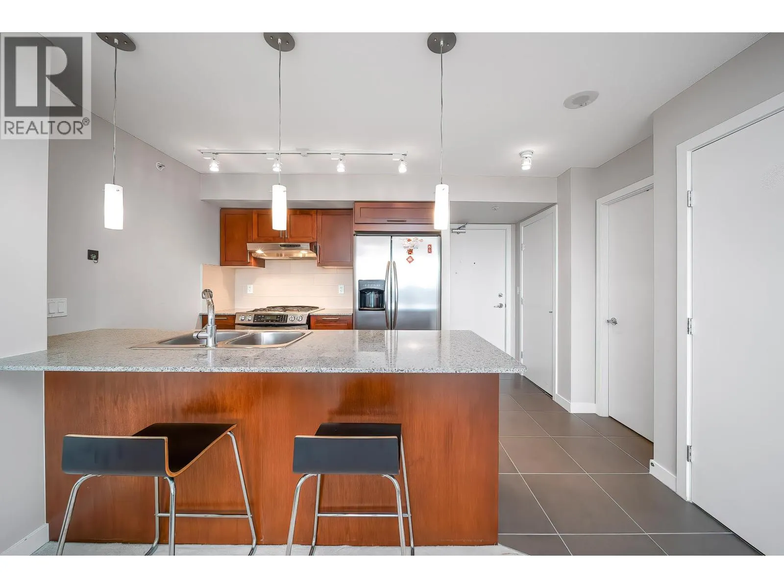 1205 7088 SALISBURY AVENUE