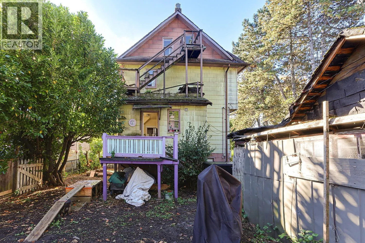 333 E13TH AVENUE