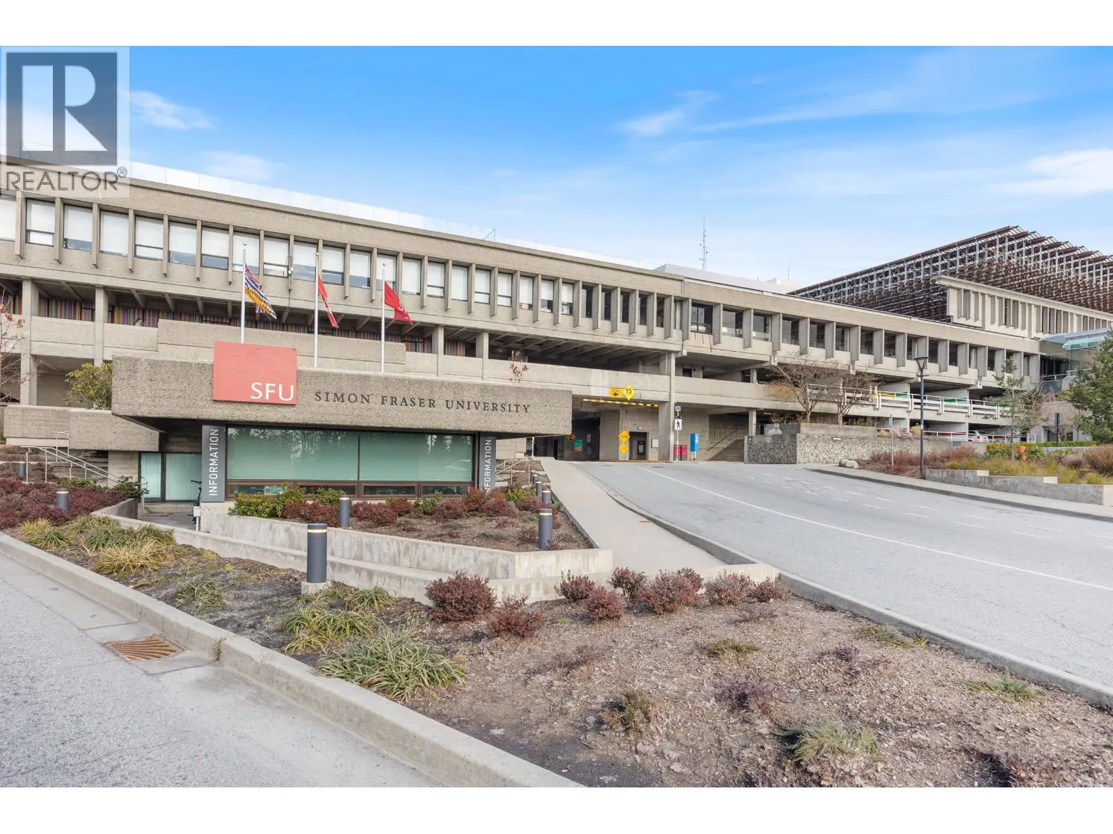 310 9339 UNIVERSITY CRESCENT