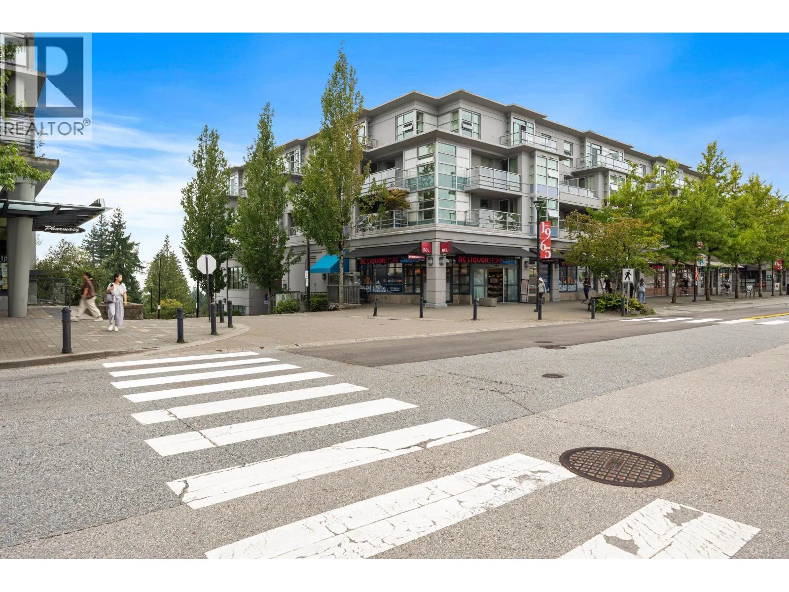 310 9339 UNIVERSITY CRESCENT