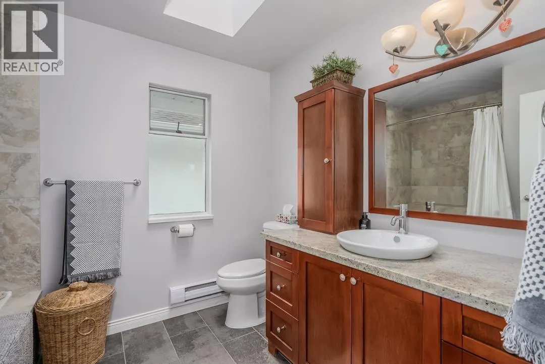 31 12331 PHOENIX DRIVE