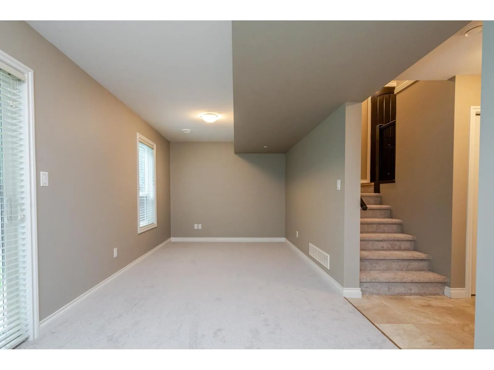 21 1609 AGASSIZ-ROSEDALE HIGHWAY NO 9 HIGHWAY|Agassiz