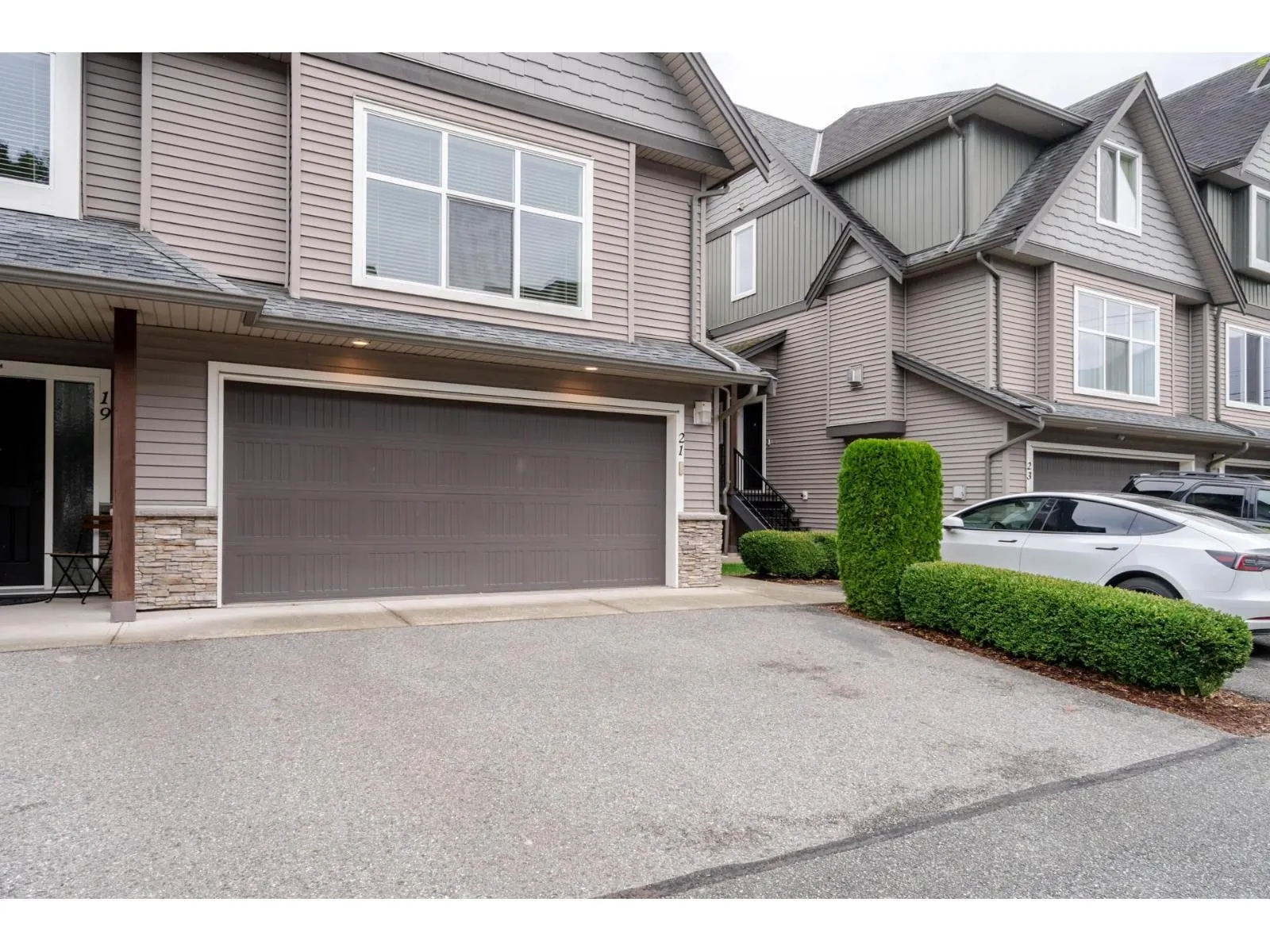 21 1609 AGASSIZ-ROSEDALE HIGHWAY NO 9 HIGHWAY|Agassiz