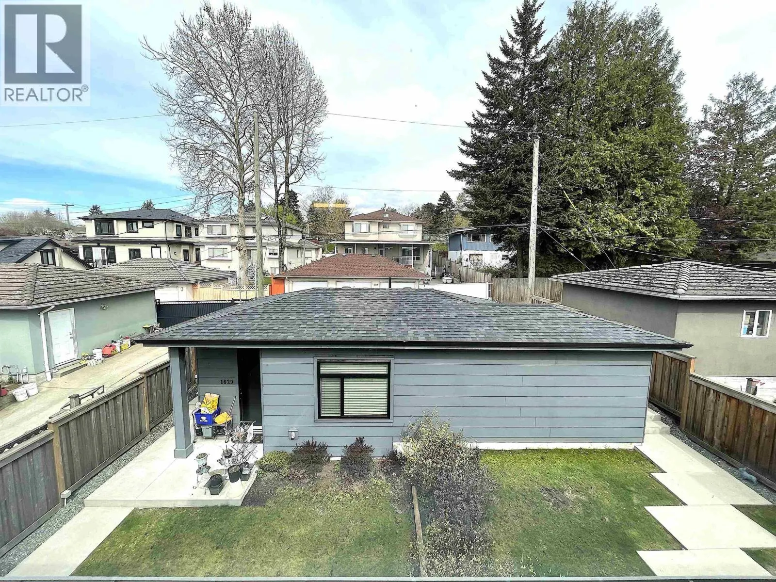 1633 SE MARINE DRIVE