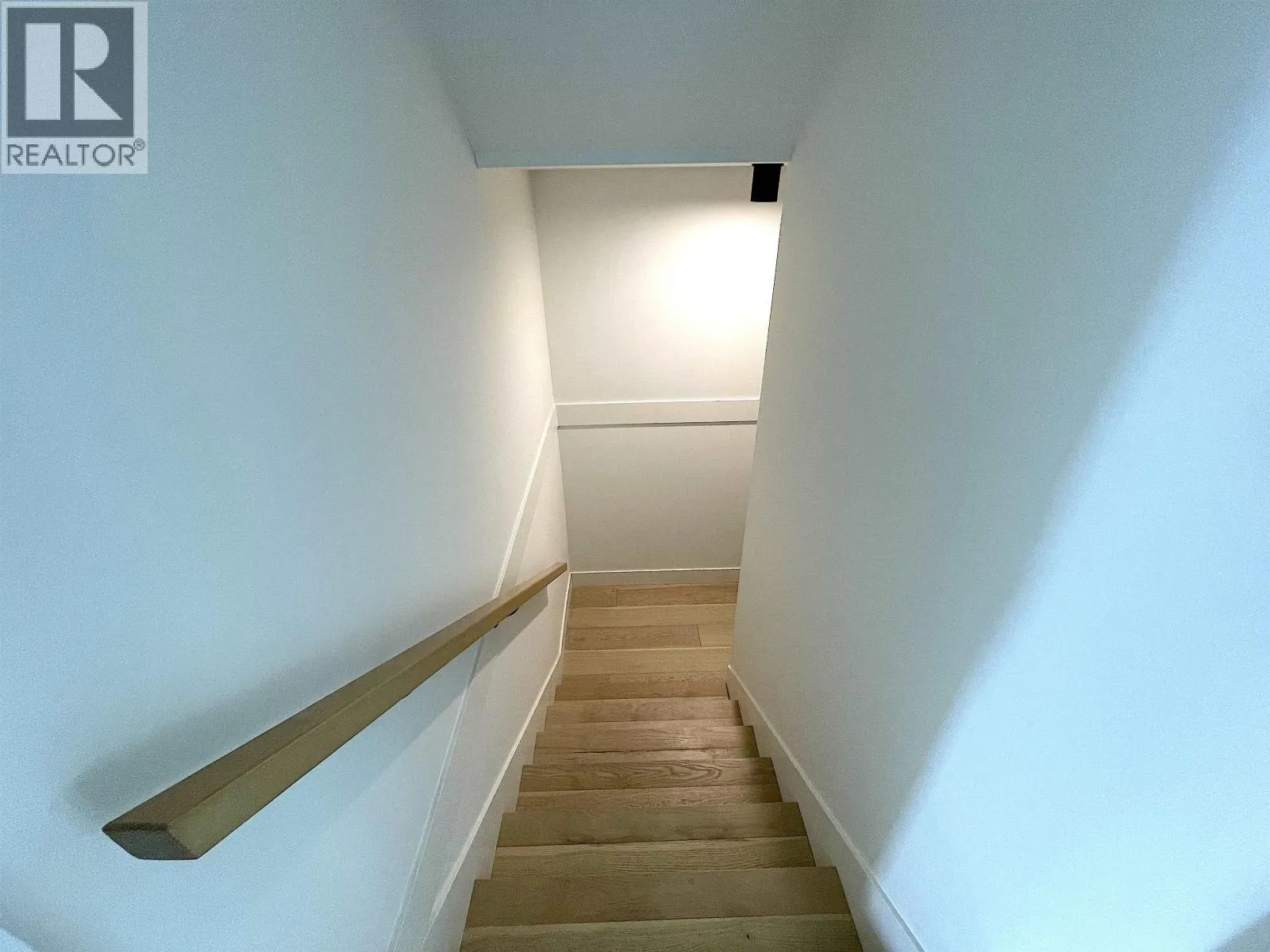 1633 SE MARINE DRIVE
