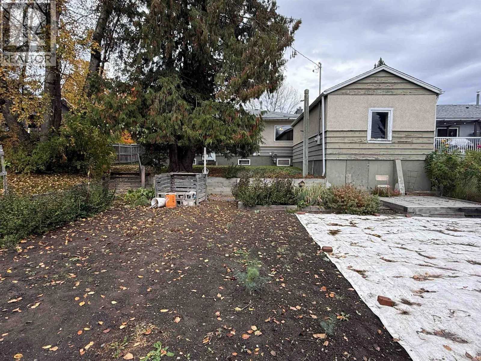 956 YORSTON AVENUE