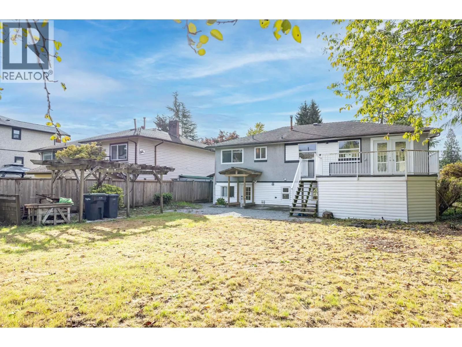 1119 SPRICE AVENUE