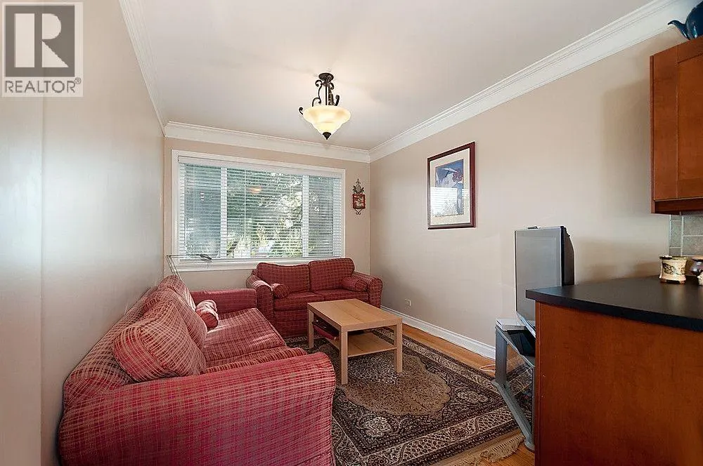 115 W 43RD AVE