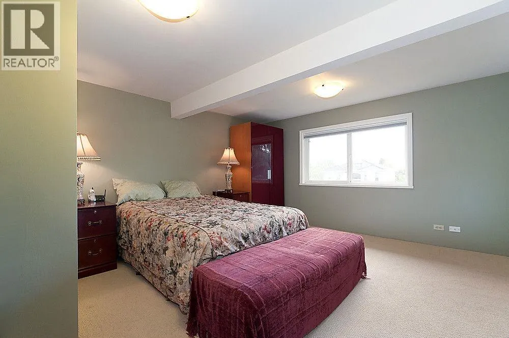 115 W 43RD AVE