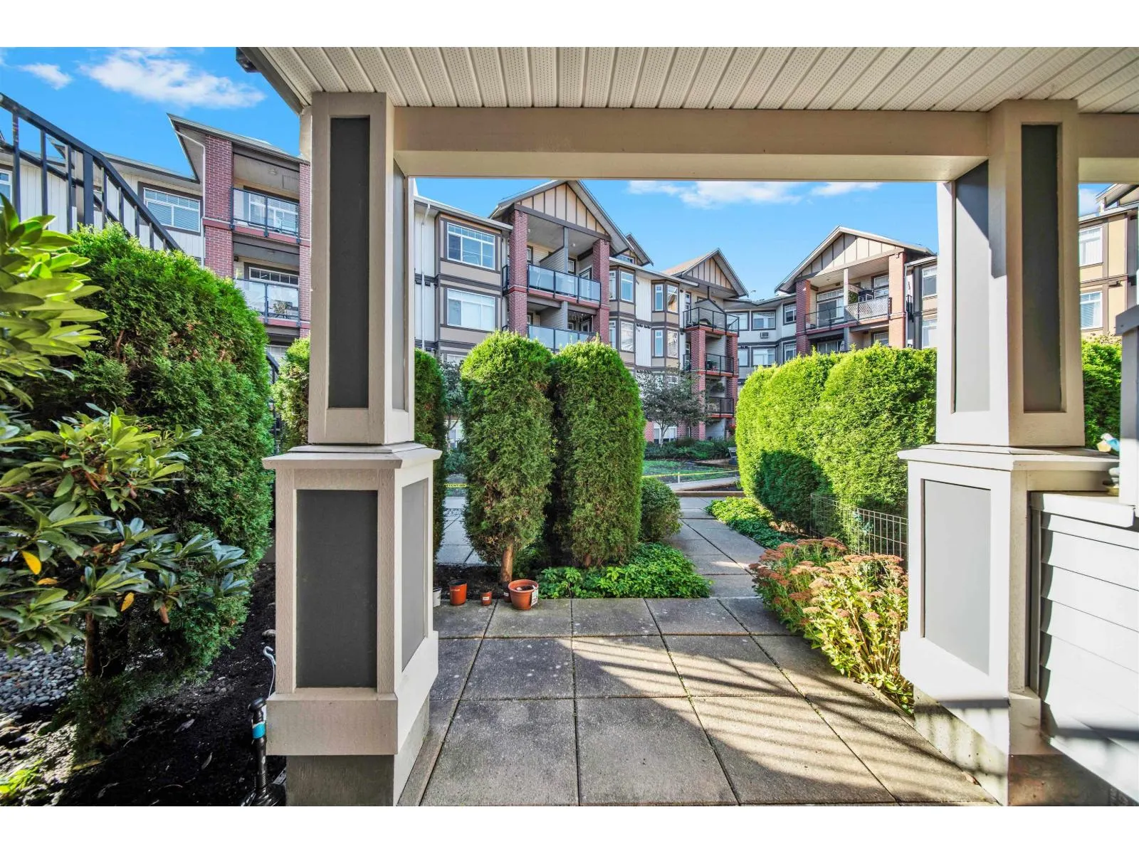 279 20180 FRASER HIGHWAY