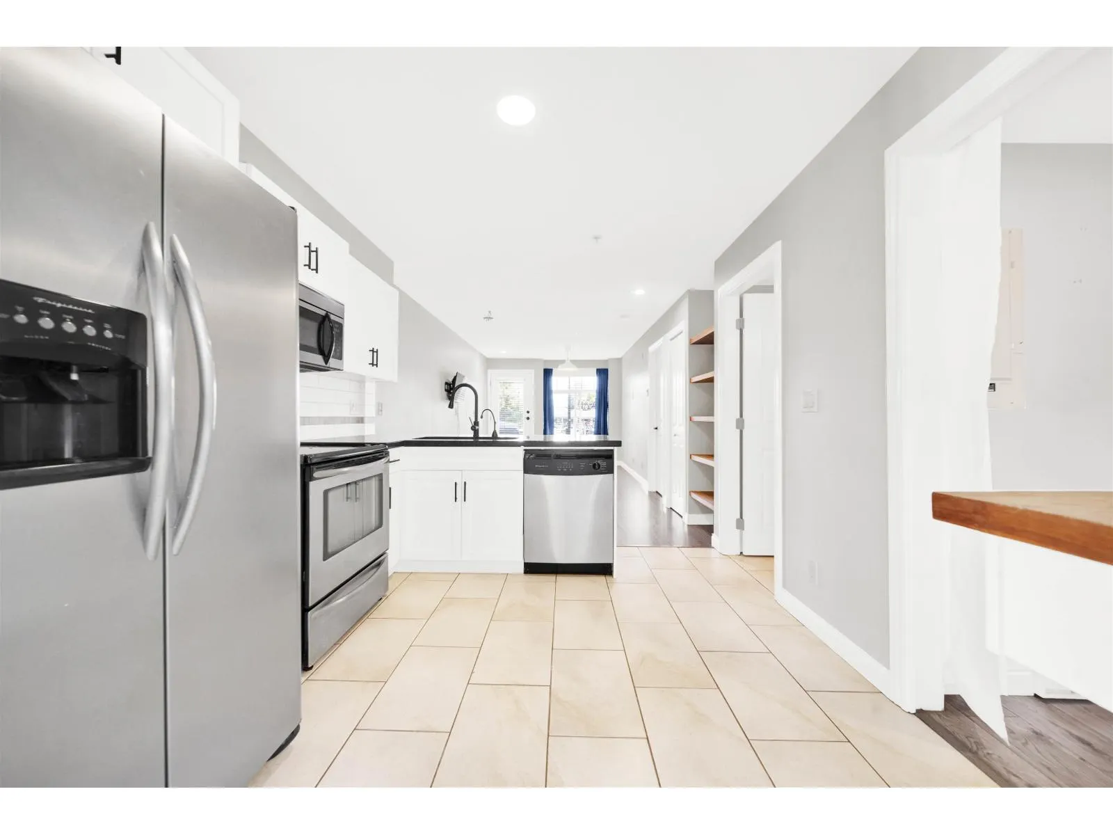 279 20180 FRASER HIGHWAY