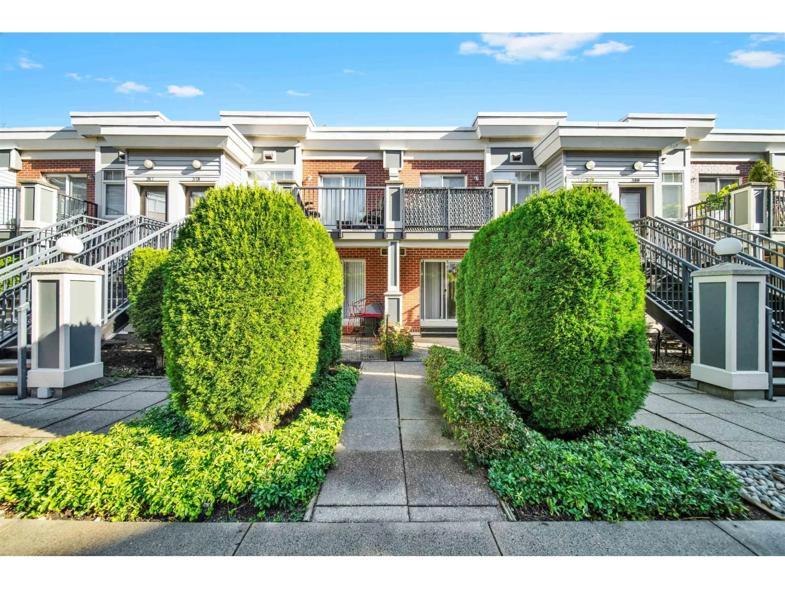 279 20180 FRASER HIGHWAY
