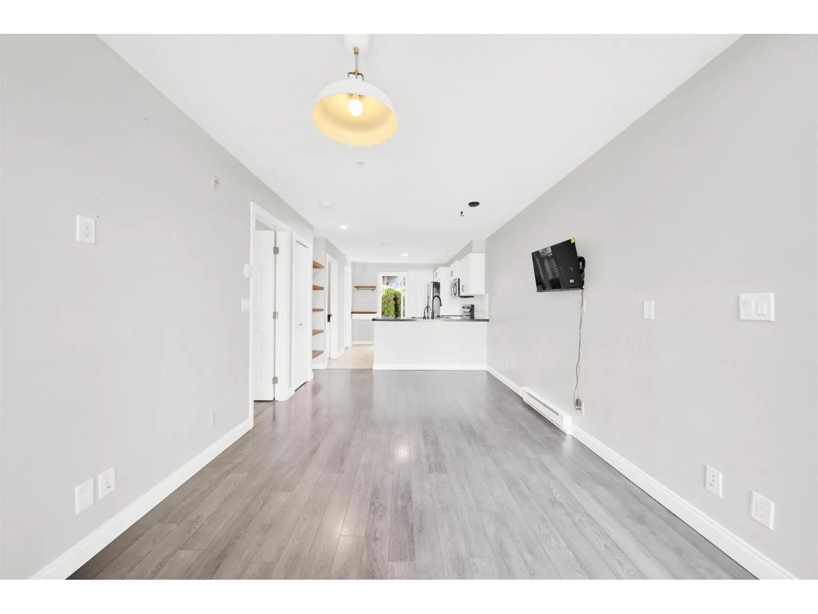 279 20180 FRASER HIGHWAY