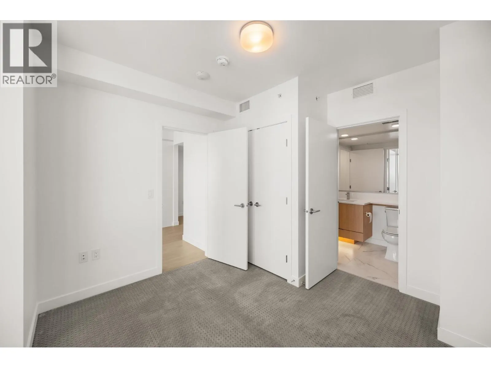 1305 7683 PARK CRESCENT