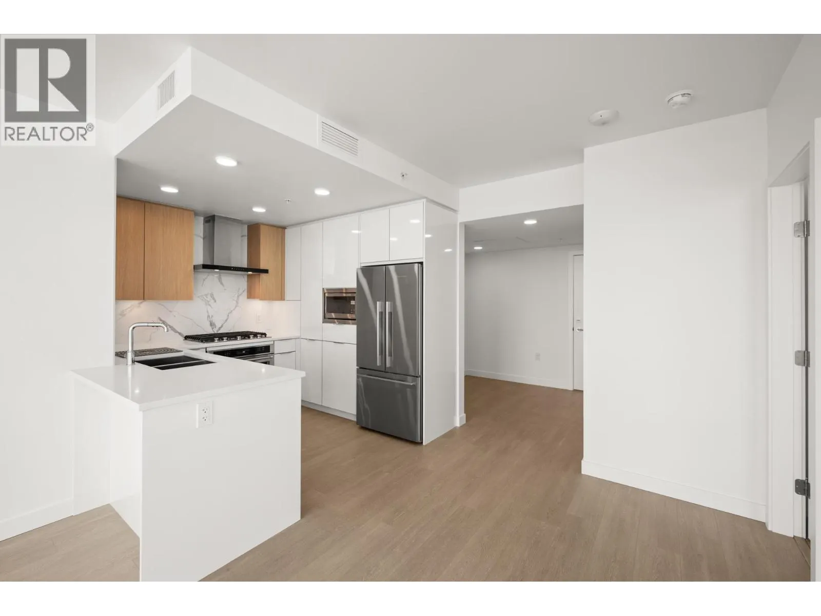 1305 7683 PARK CRESCENT