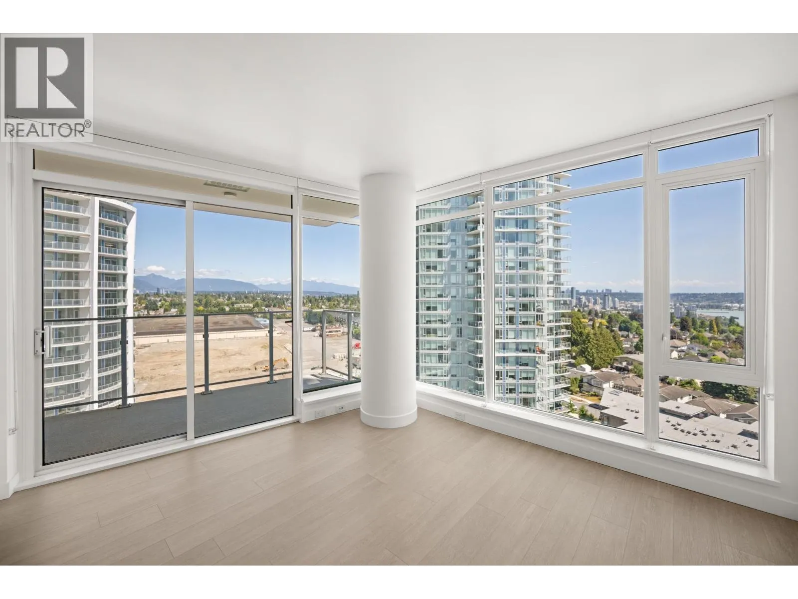 1305 7683 PARK CRESCENT