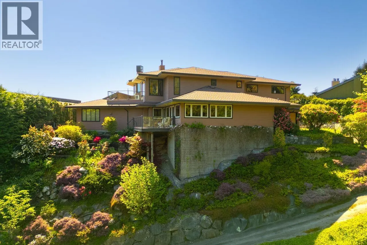 4228 ROCKRIDGE CRESCENT