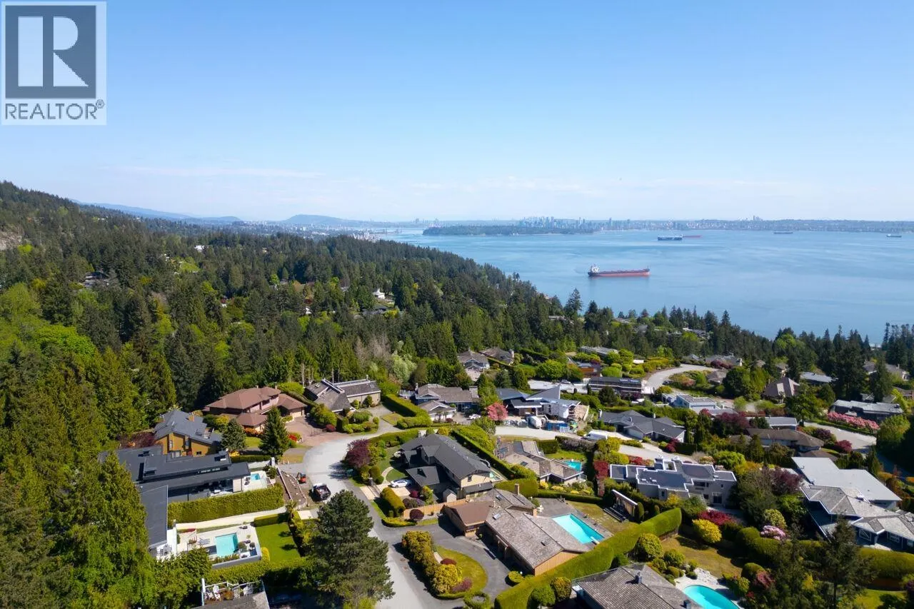 4228 ROCKRIDGE CRESCENT