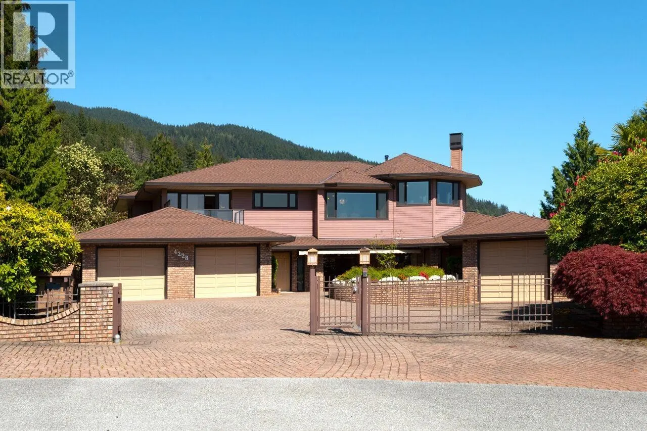 4228 ROCKRIDGE CRESCENT