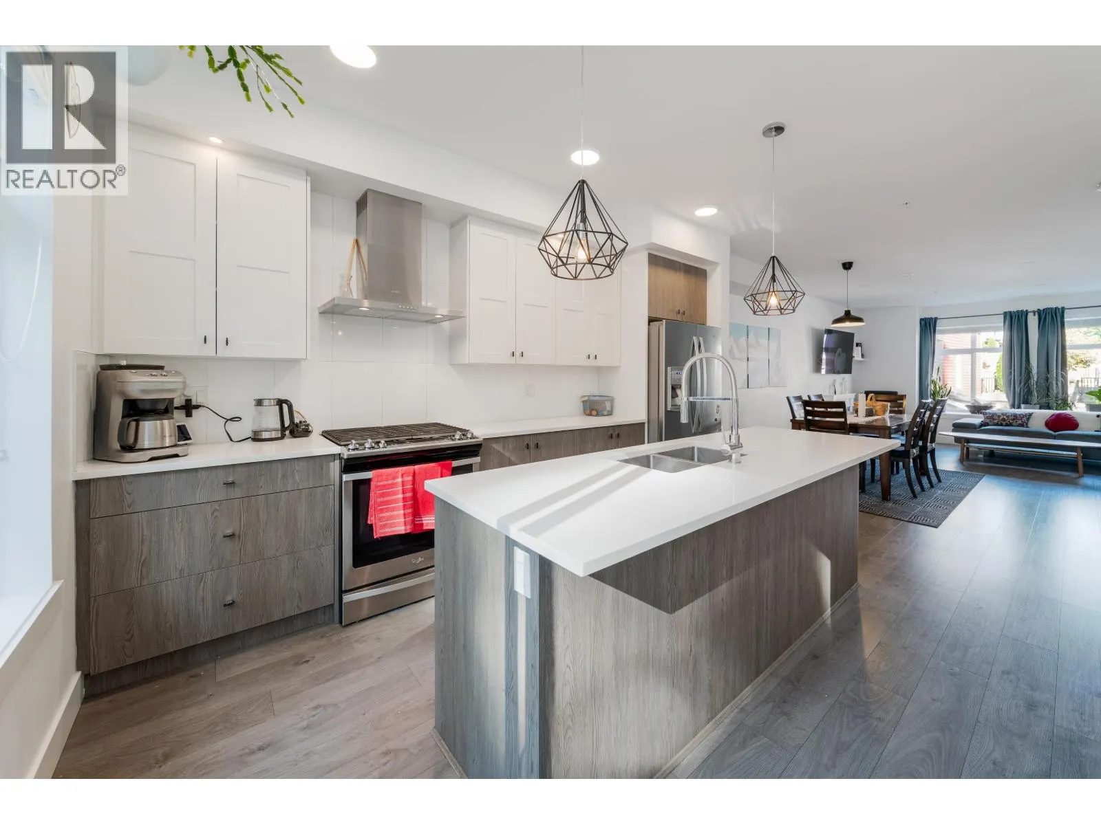 66 24108 104 AVENUE