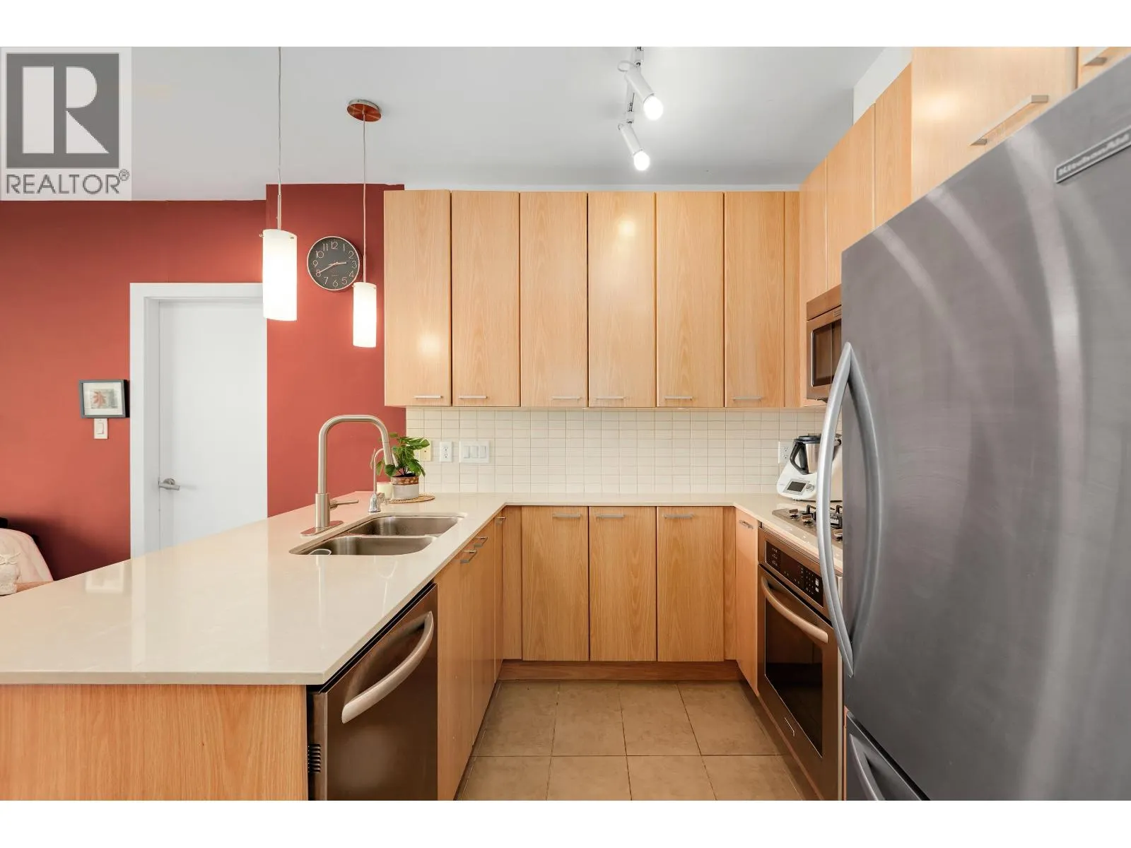 3705 2955 ATLANTIC AVENUE