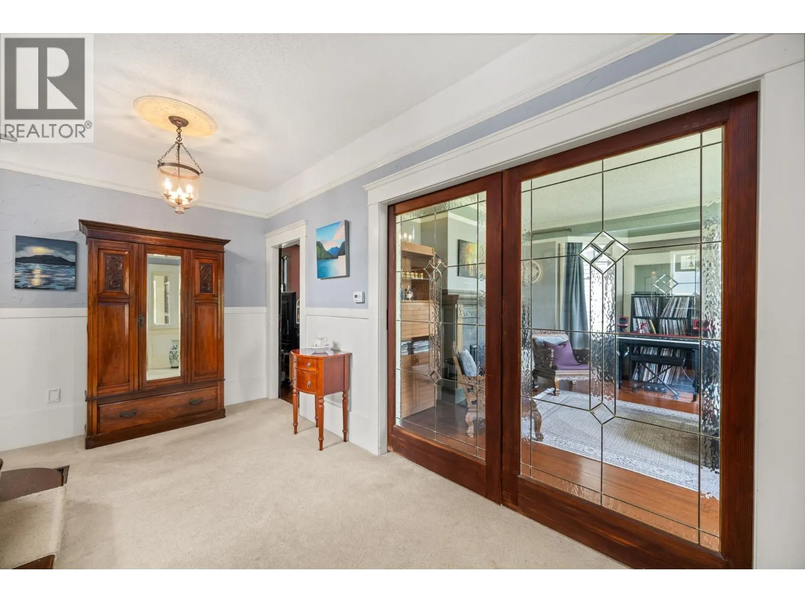 922 FIFTH STREET