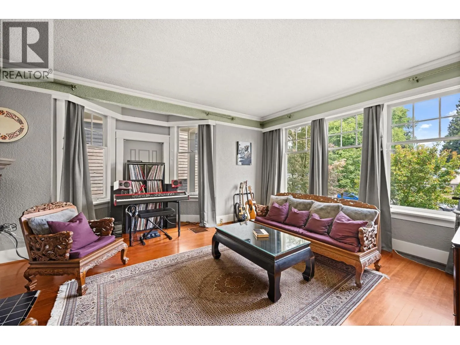 922 FIFTH STREET
