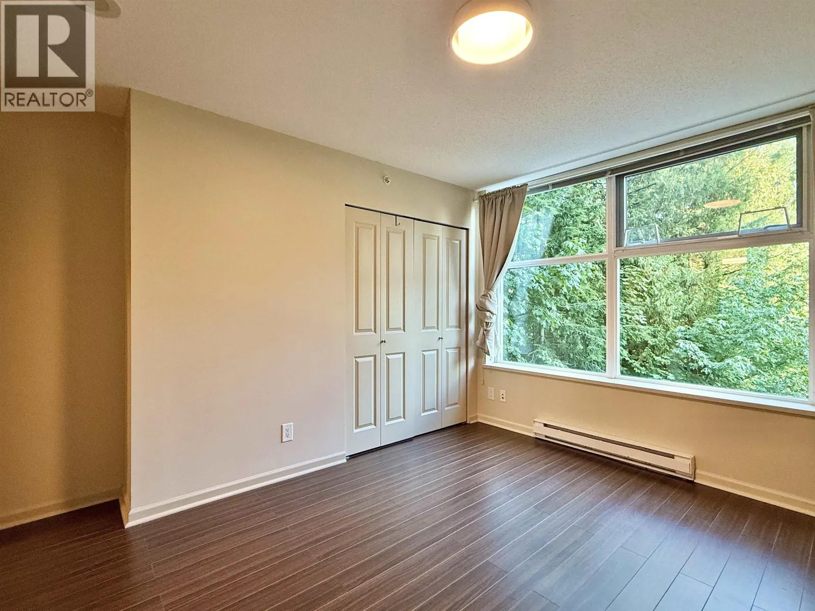 305 9232 UNIVERSITY CRESCENT