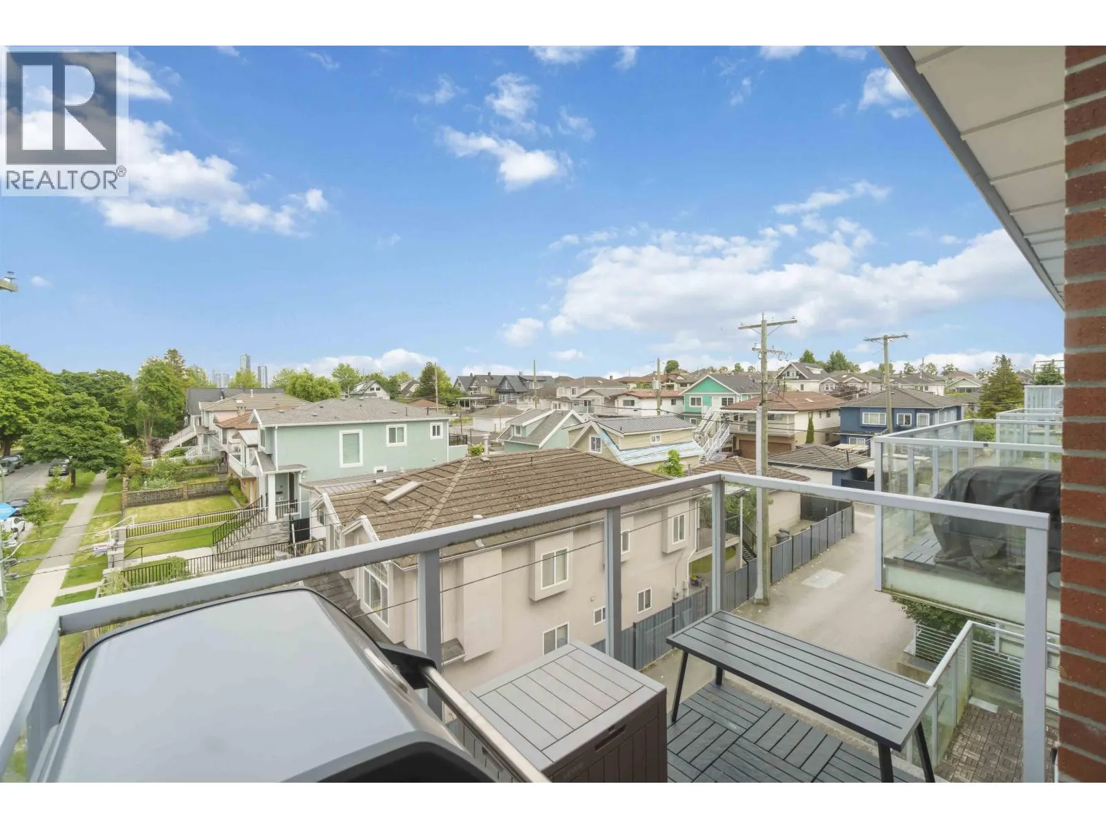 PH8 1838 RENFREW STREET