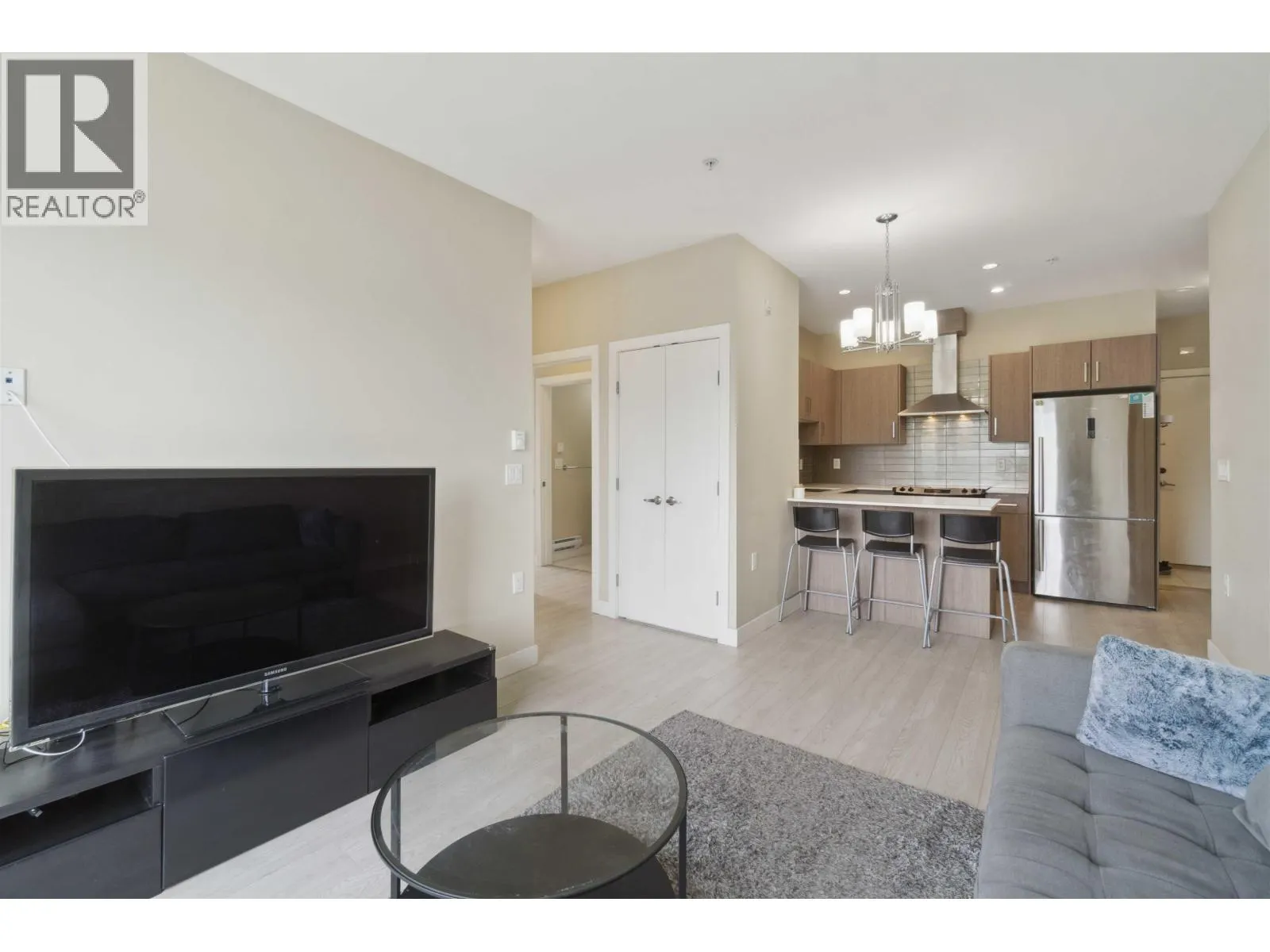 PH8 1838 RENFREW STREET