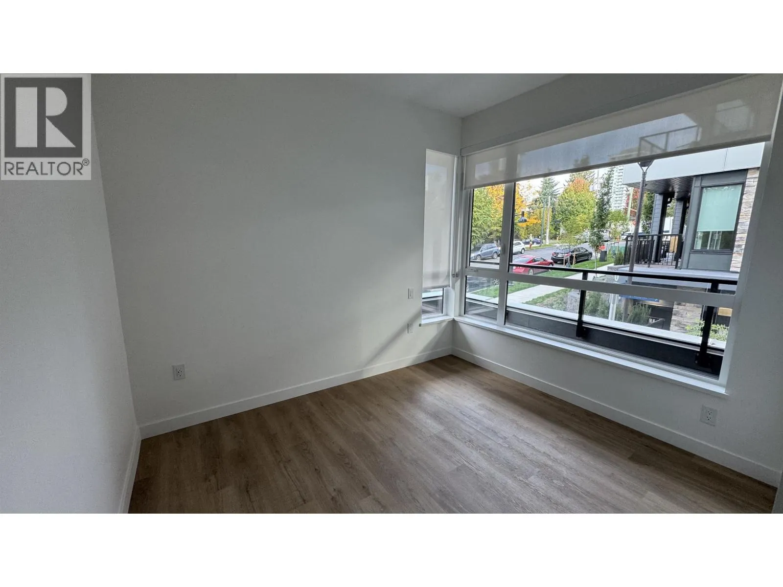 21X 375 CLAYTON STREET