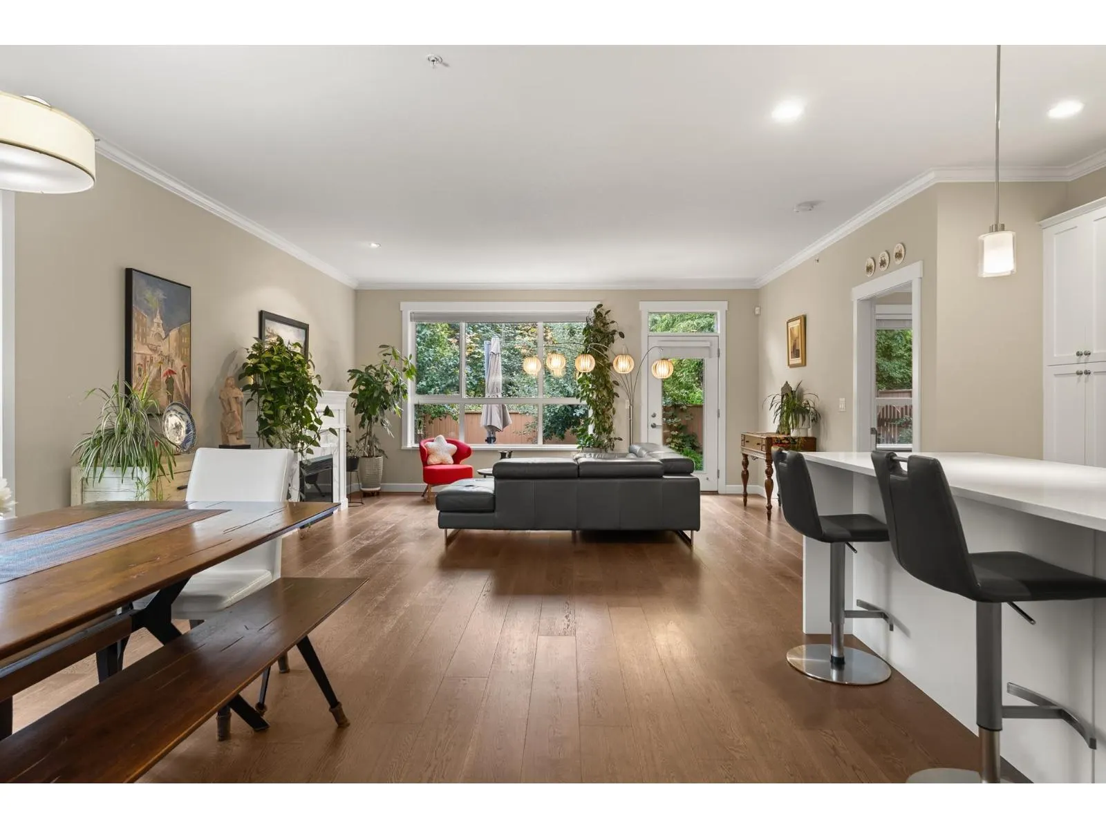 20 7059 210 STREET