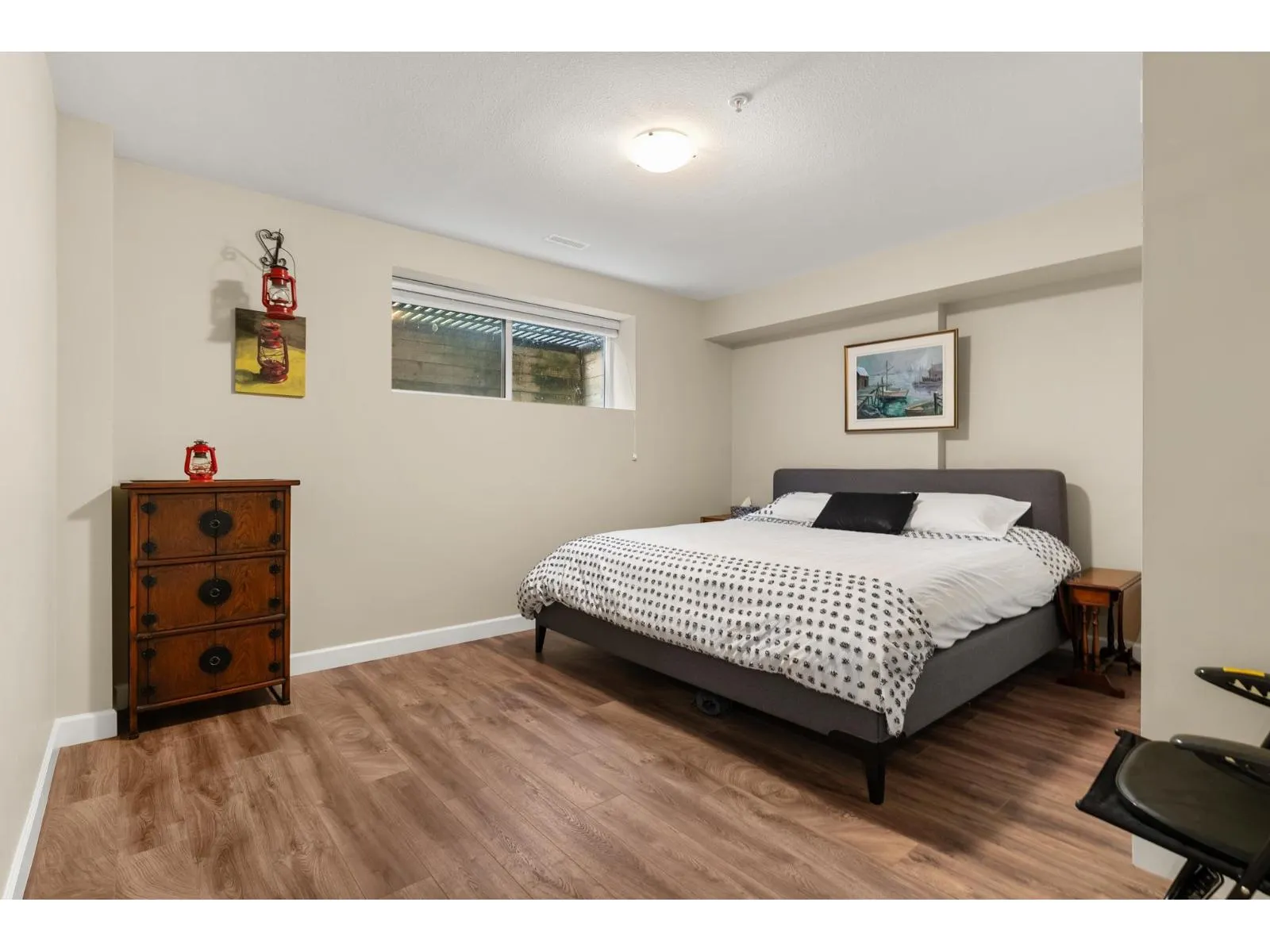 20 7059 210 STREET
