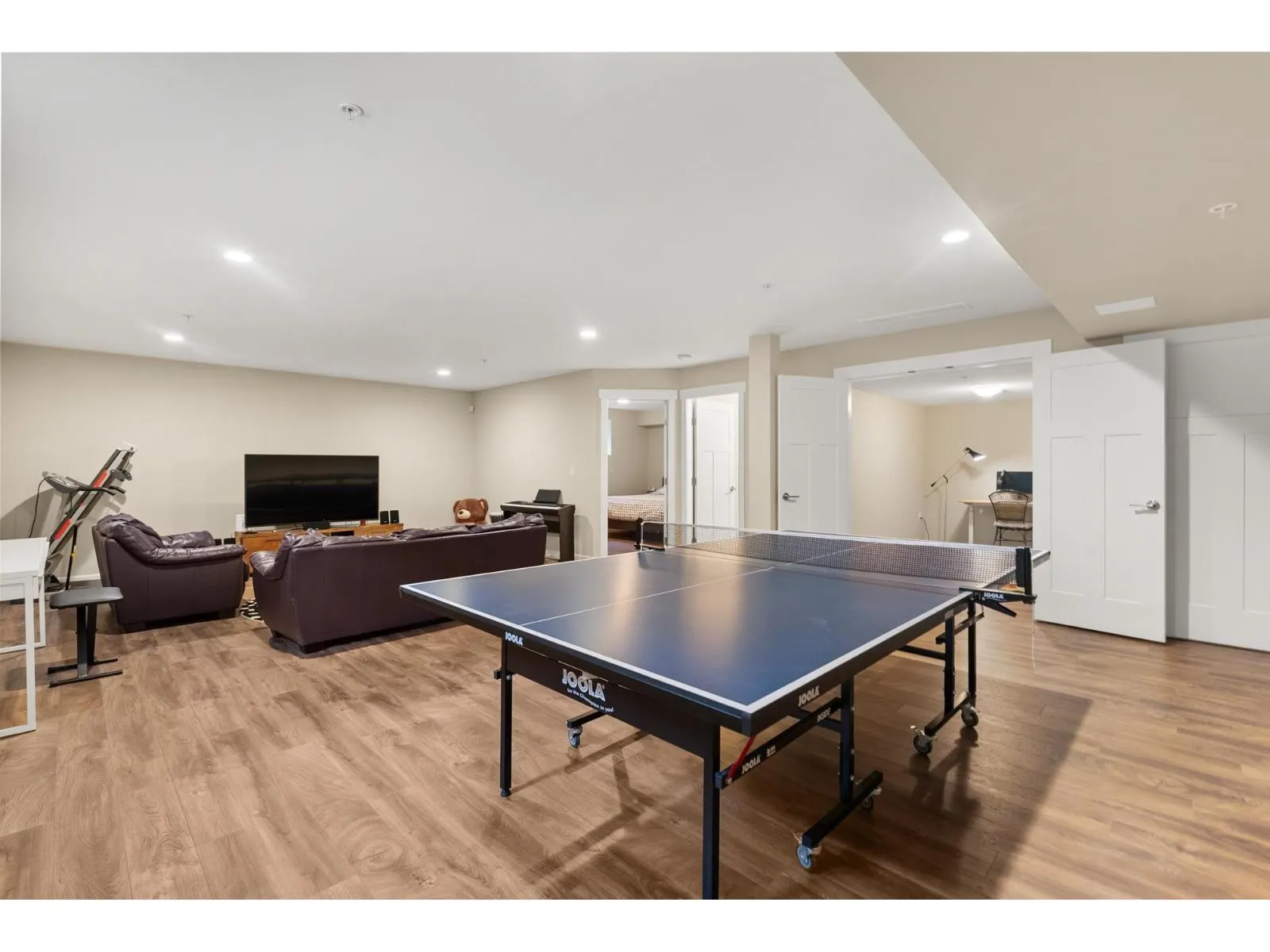 20 7059 210 STREET