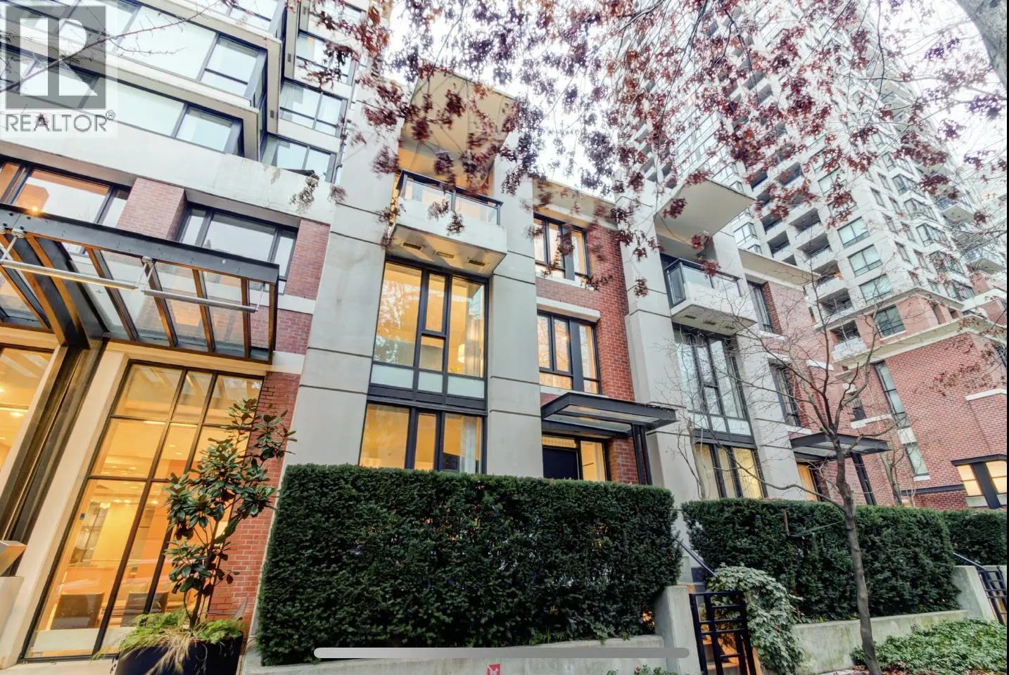 973 MAINLAND STREET