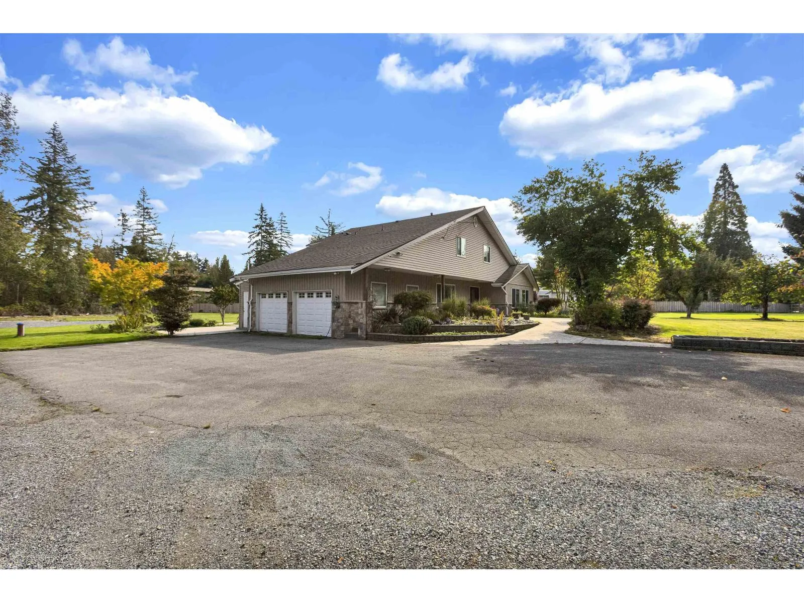 4655 SADDLEHORN CRESCENT