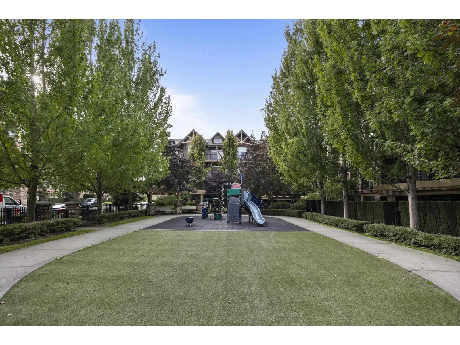 336 8288 207A STREET