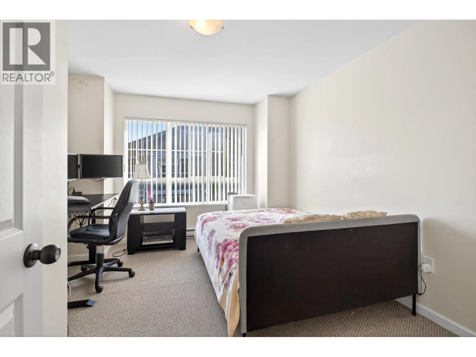 201 815 FIRST STREET