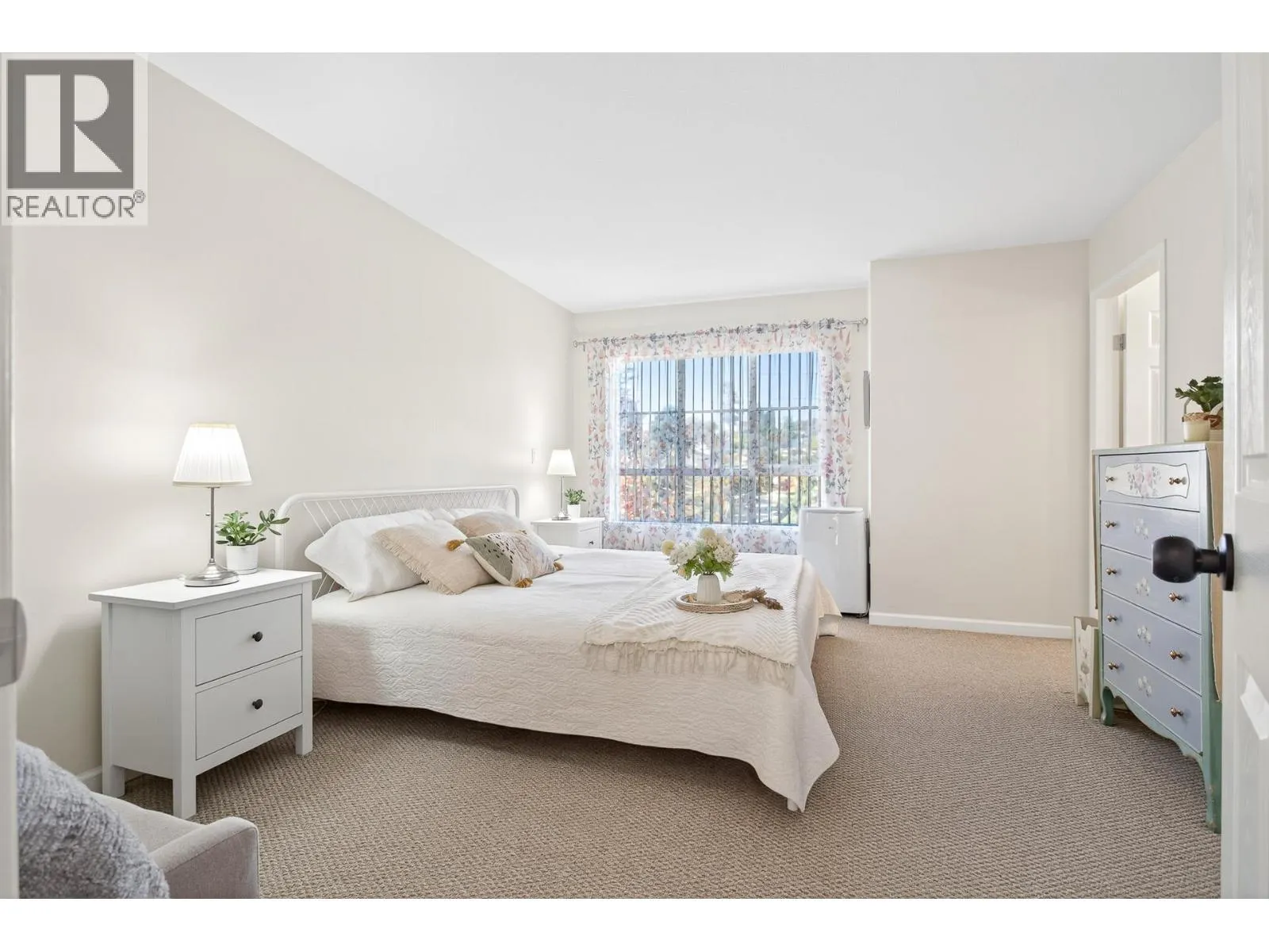 201 815 FIRST STREET