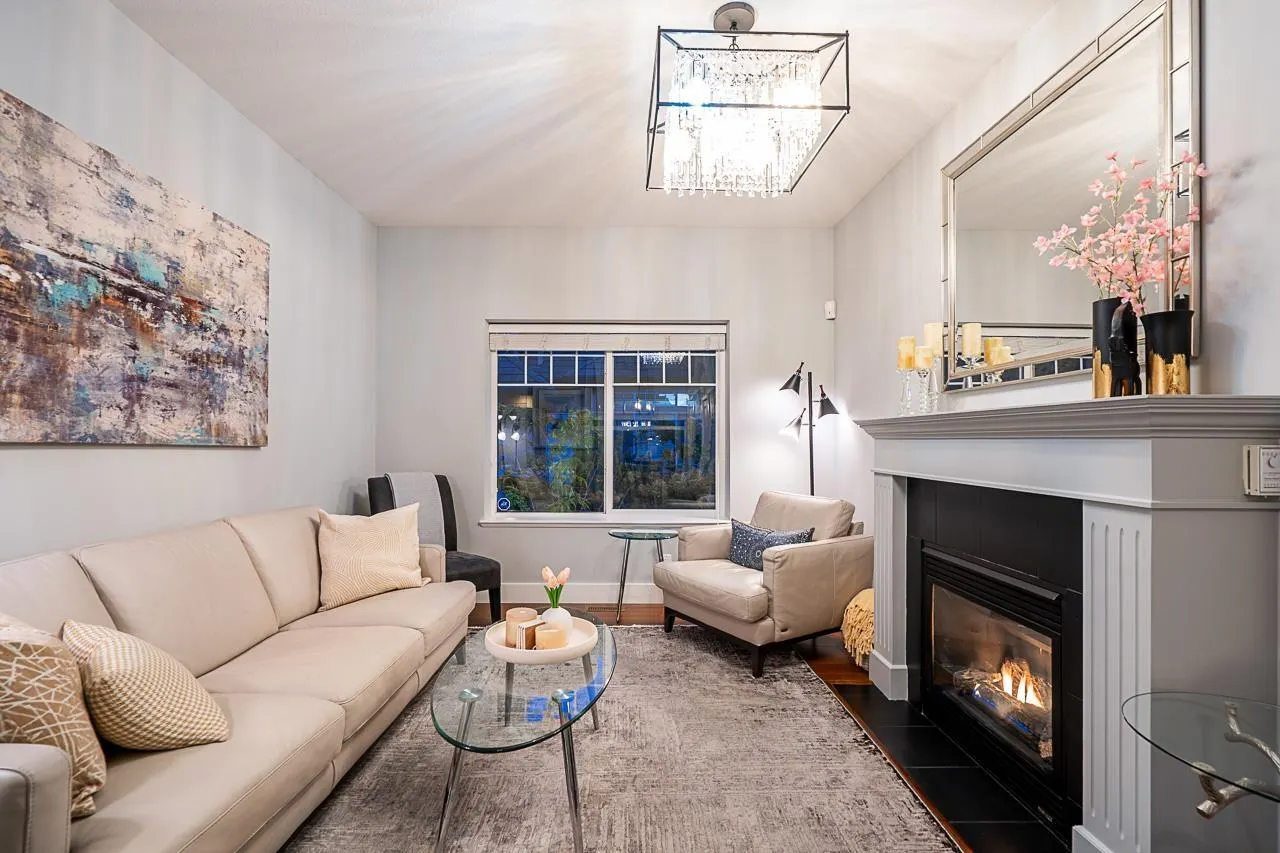 35 3363 ROSEMARY HEIGHTS CRESCENT