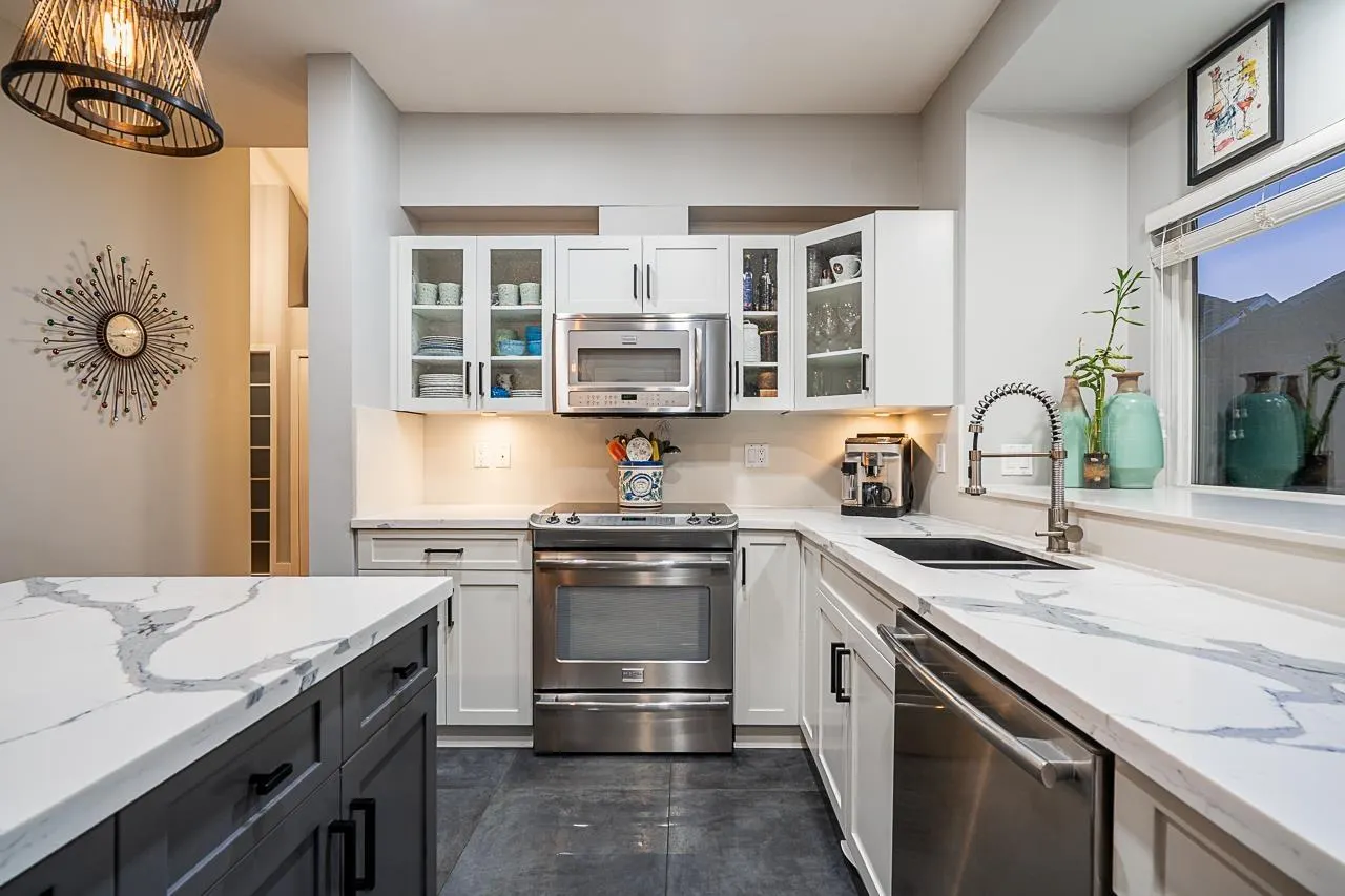 35 3363 ROSEMARY HEIGHTS CRESCENT
