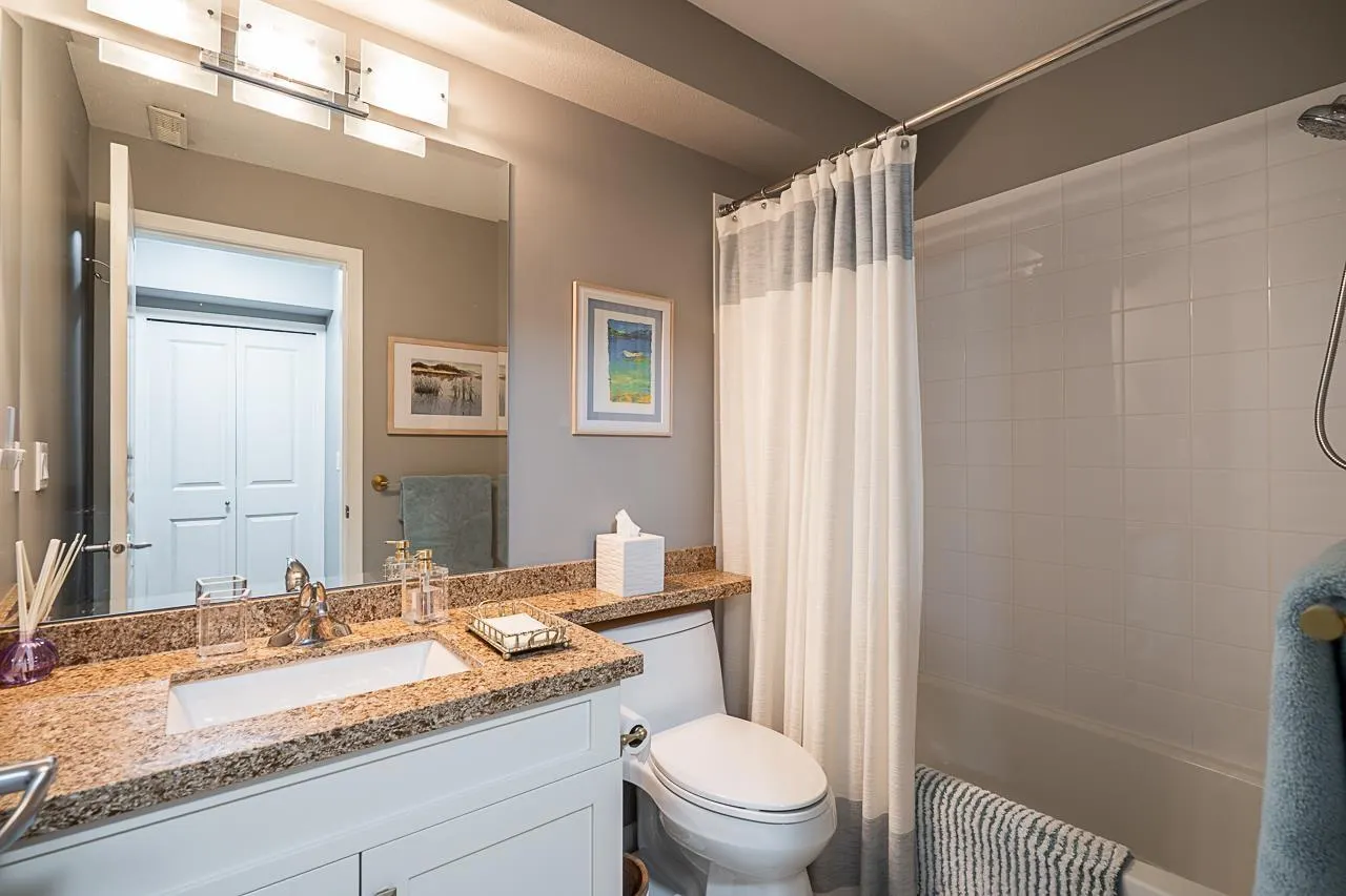 35 3363 ROSEMARY HEIGHTS CRESCENT