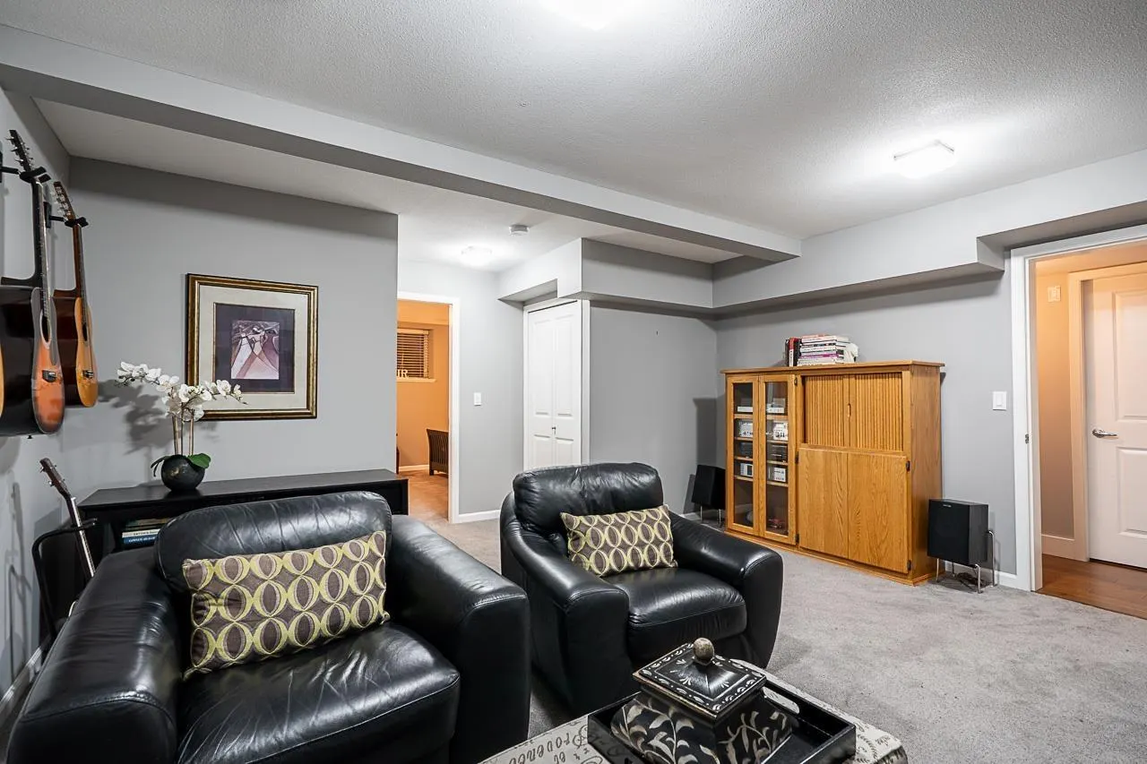 35 3363 ROSEMARY HEIGHTS CRESCENT